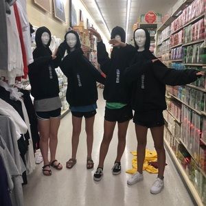 Meet your Posher, Leanne